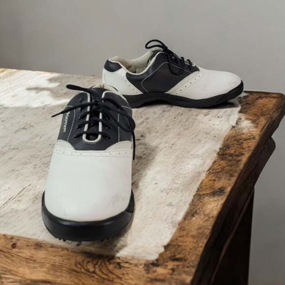 Footjoy greenjoys women's size 9.5M golf shoes. Light scuffs can use sho… - Picture 4 of 8